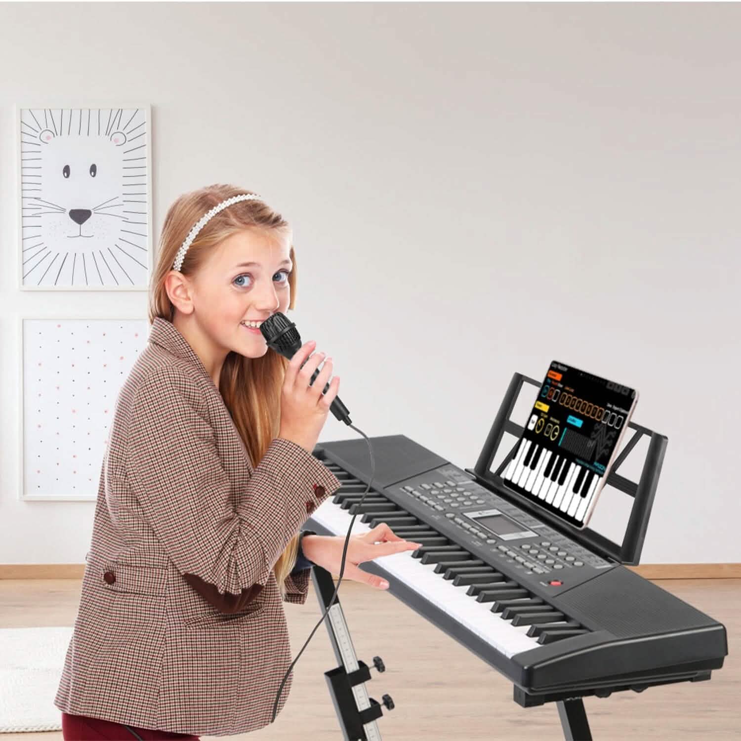 Digital music keyboard electronic piano with 61 keys, ideal for beginners and kids, from DailySale.